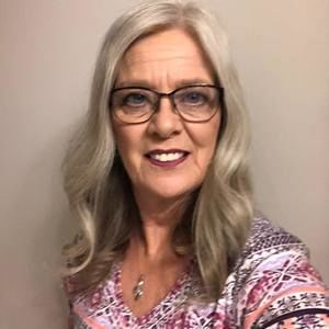 Meet your Posher, Gladys